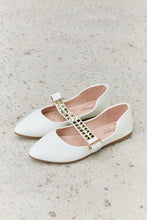 Load image into Gallery viewer, Forever Link Pointed Toe Studded Ballet Flats
