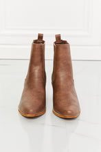 Load image into Gallery viewer, MMShoes Love the Journey Stacked Heel Chelsea Boot in Chestnut
